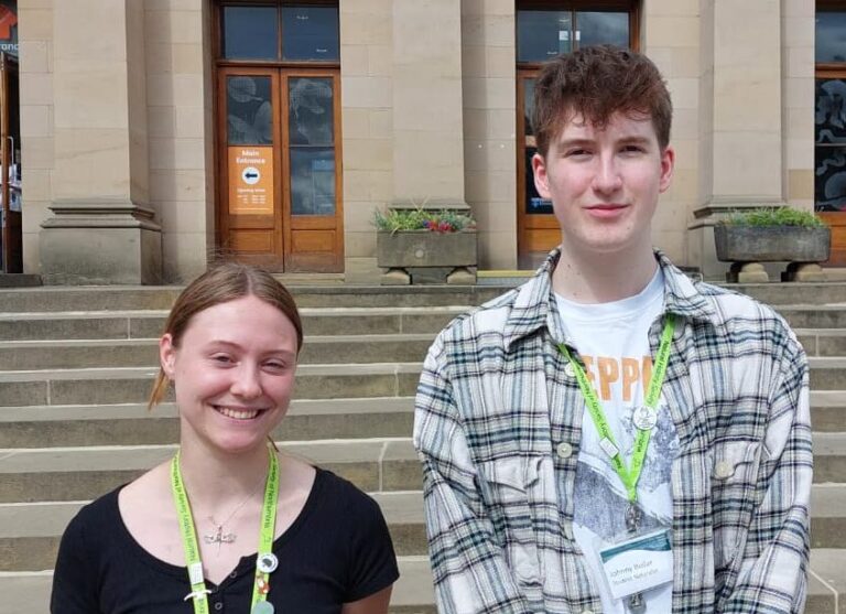 Students Evie and Johnny